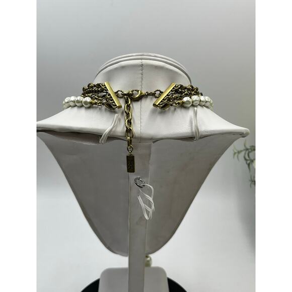 Silpada K&R Collection Practical Pearls Convertible MultiStrand
Necklace KRN0010 - Picture 4 of 10